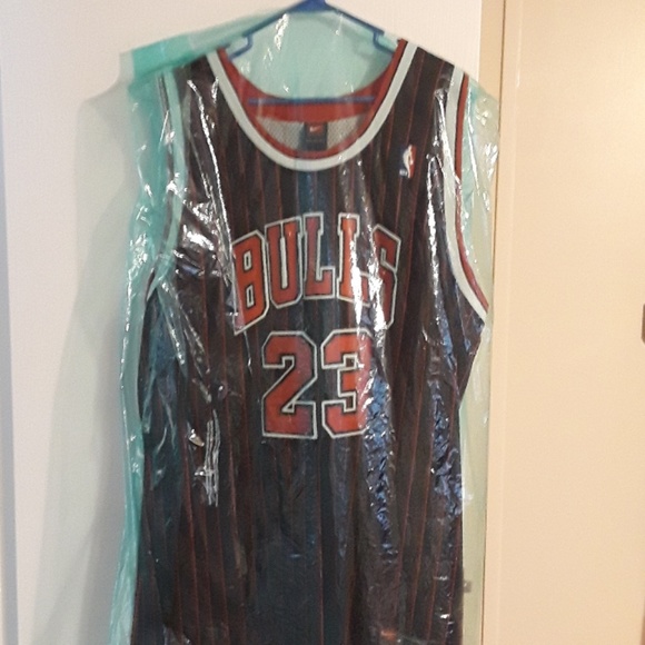 Nike Flight Chicago Bulls Michael Jordan Jersey - Picture 4 of 4